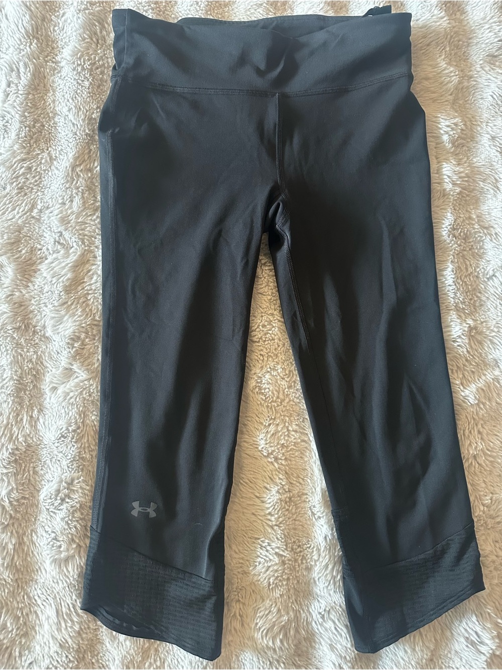 Under Armour HeatGear Compression Black Capri Leggings S/M Zip Pocket
